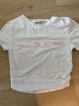 Bershka T-Shirt weiss Grösse S mit Schleifen guter Zustand