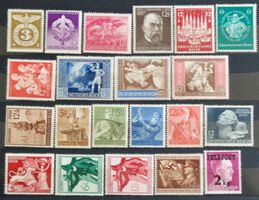 DEUTSCHES REICH: Ein Lot Postfrische ** aus 1942–1945