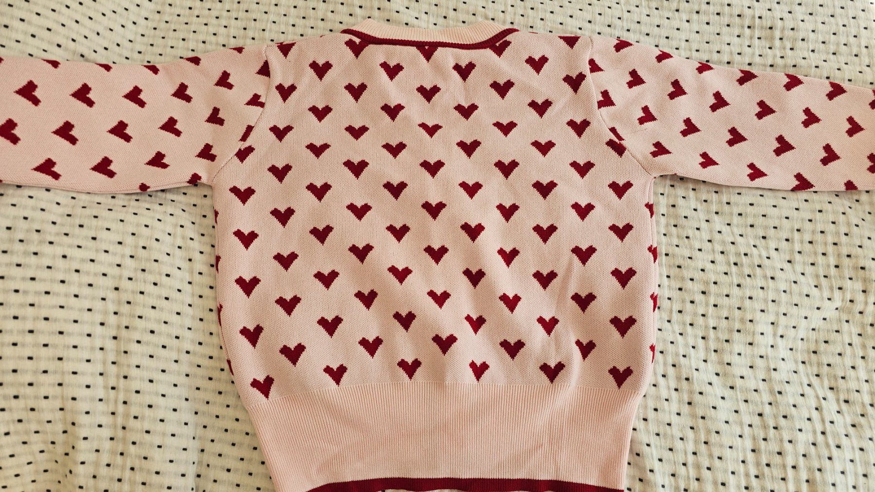 Giacche: Cardigan rose à coeurs rouges, taille S – Nuovo (secondo la descrizione) da Lausanne venduto da feathernox 2