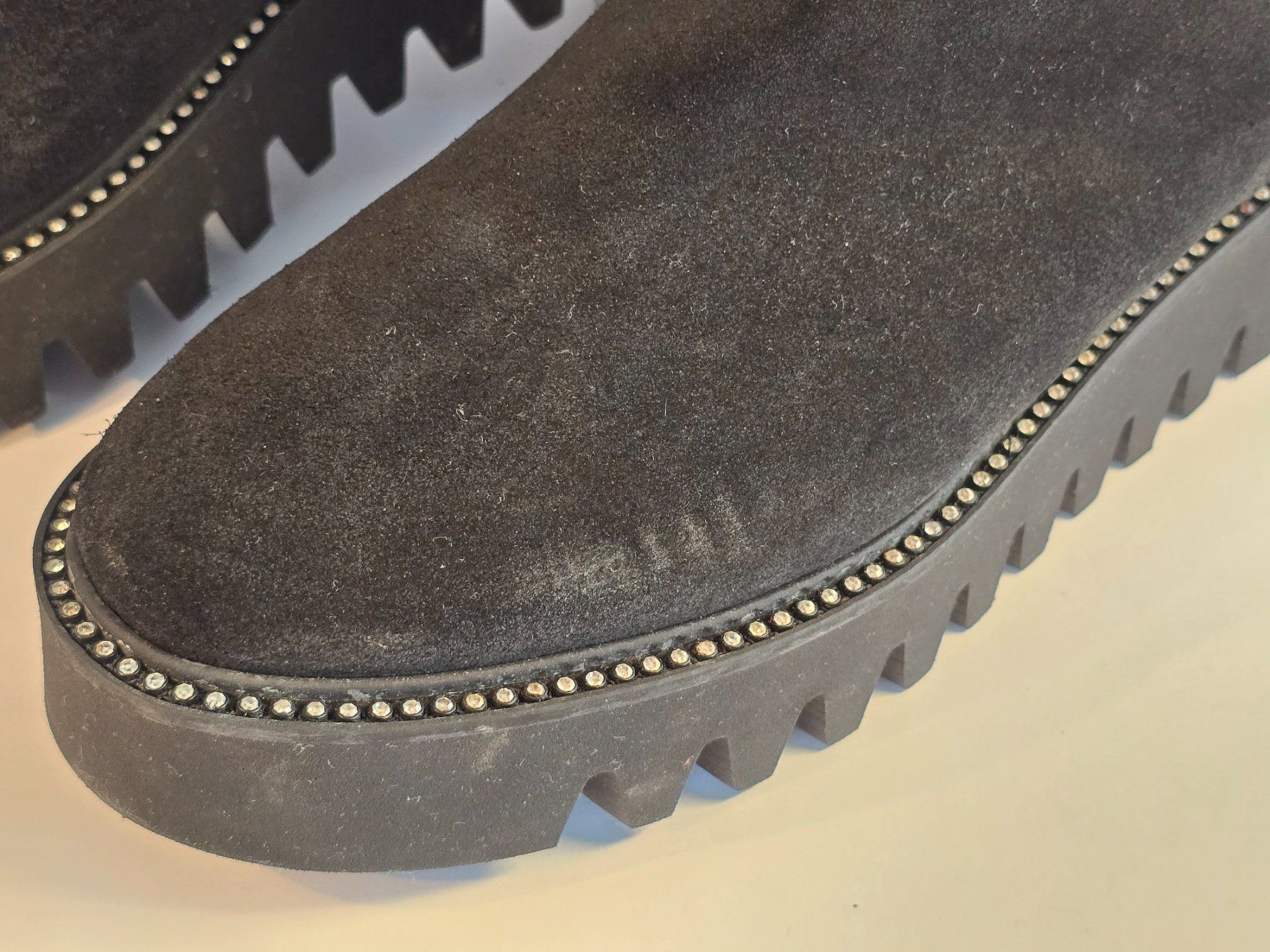 Scarpe da donna: Deckers X Lab Damen Winterstiefel Gr. 37 – Usato da Schaffhausen venduto da Die_Mayonnaise 1