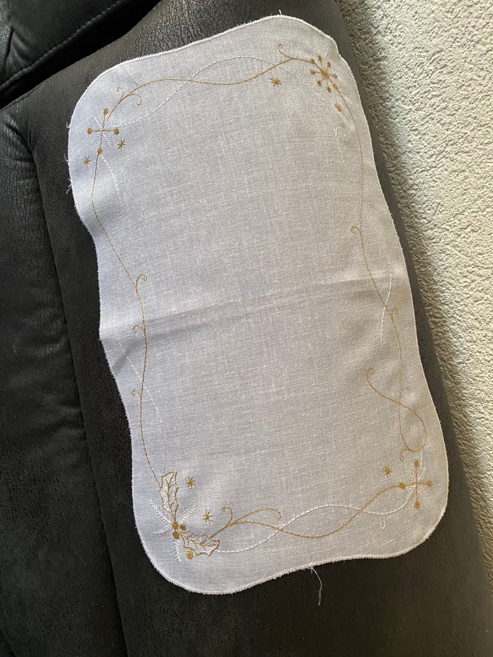 Tutte le decorazioni: Weihnachts-Deckeli ca 44 x 32,5cm – Usato da Allenwinden venduto da Obalu 1