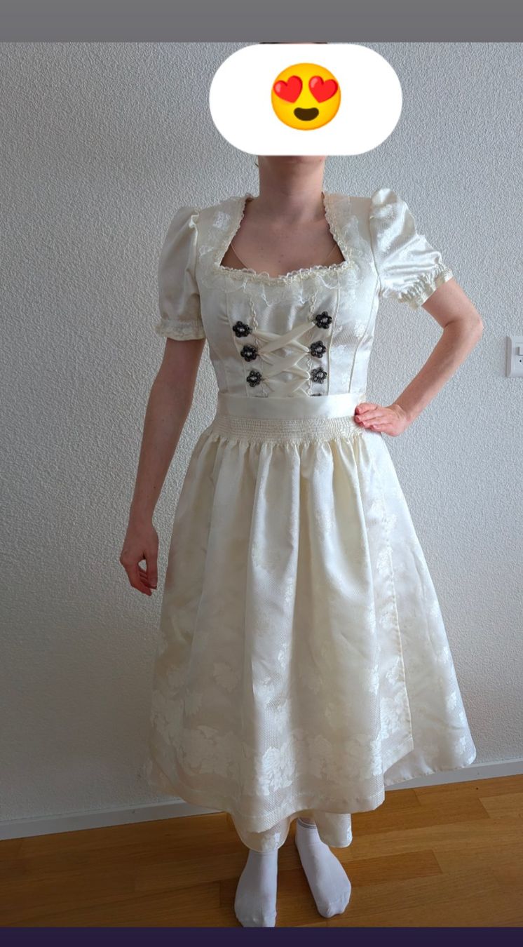C&A Vestiti: Fest Dirndl Edel – Usato da Jona venduto da Schaniarle