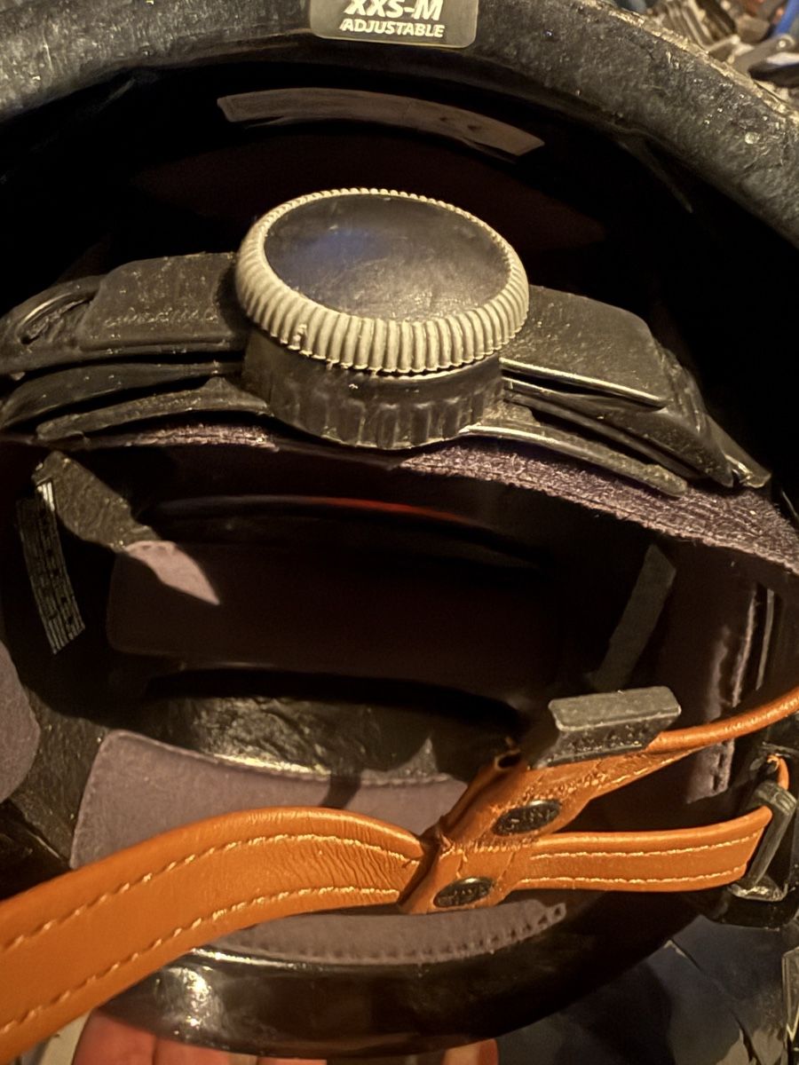 Kask Caschi: Kask Helm schwarz  – Usato da Genève venduto da Madauss 2