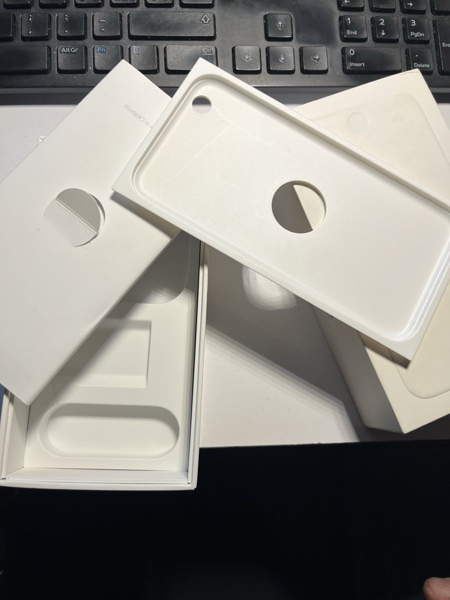 Apple Telefoni cellulari / Smartphones: Scatola iPhone – Usato da Chiasso venduto da fairy81 2