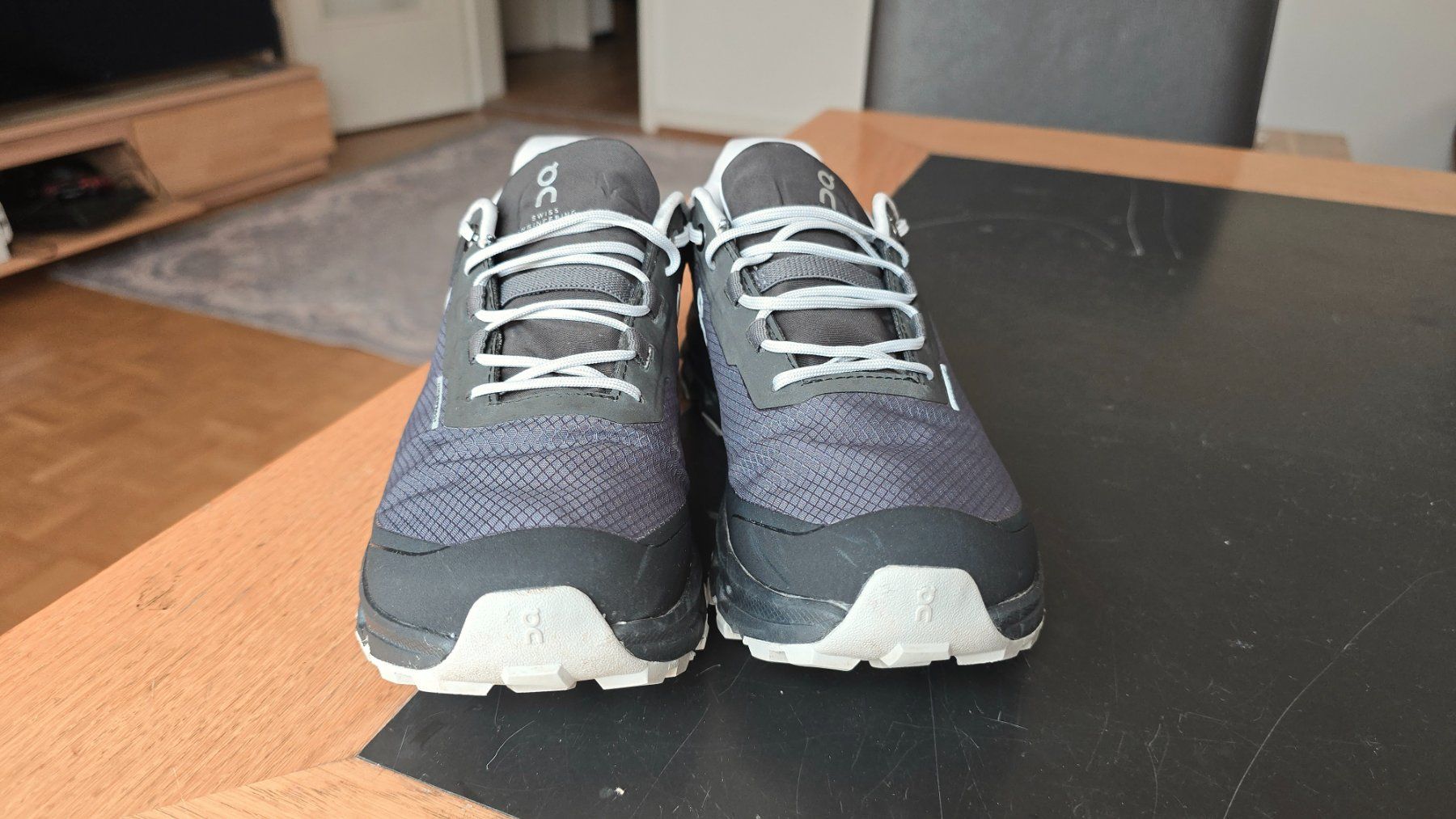 On Chaussures femmes: On Cloud waterproof schuhe EU 37 – D'occasion à Wallisellen par theblacksheep 1