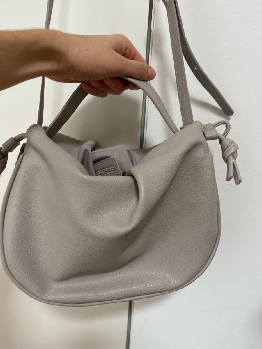 Pieces Borse da donna: Borsa Pieces grigia – Difettoso da Vezia venduto da lin_5s2m 5