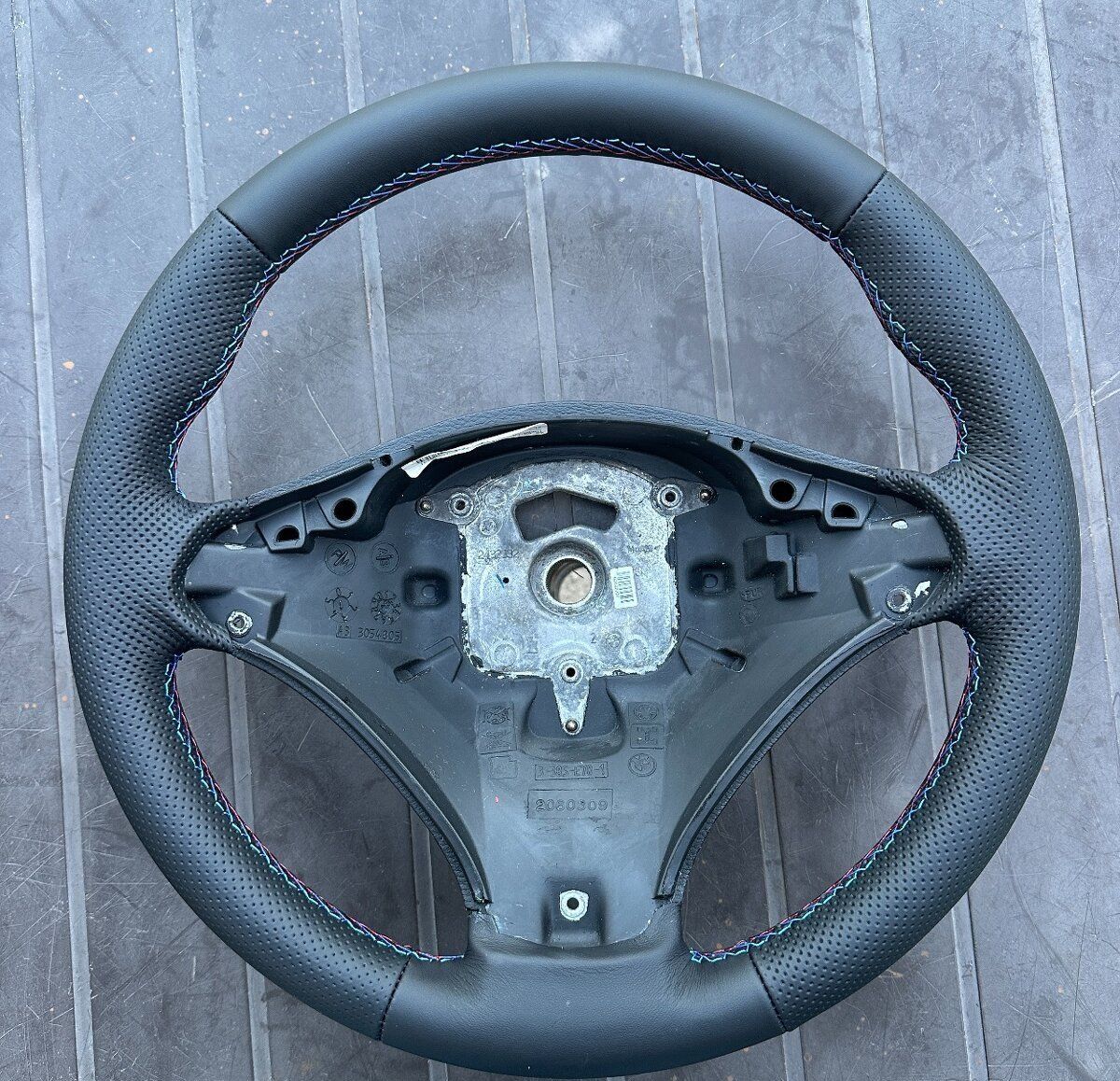 BMW Tutti pezzi di ricambio auto: Neues Leder lenkrad BMW X5 E53 E70 – Nuovo (secondo la descrizione) da Auw venduto da Neo_z2rq 2
