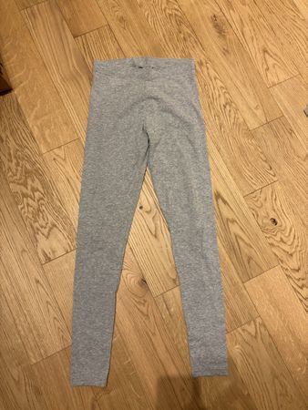 Light Grey Leggings Esmaea Size S Comfy Winter Wear!