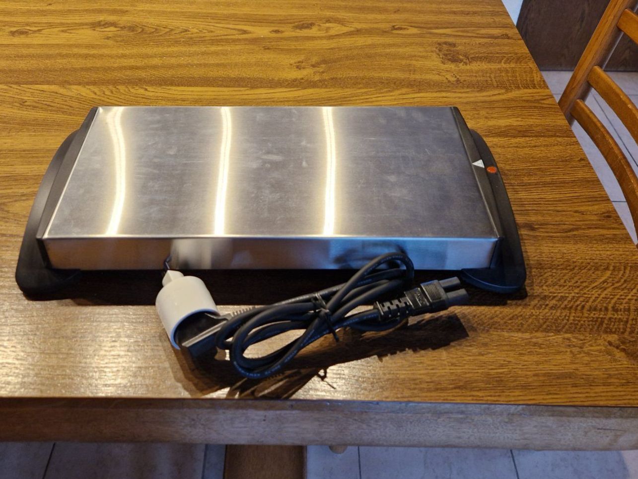 Elettrodomestici da cucina: Elektrische Warmhalteplatte 250W – Usato da Benken SG venduto da Fendt103S 2