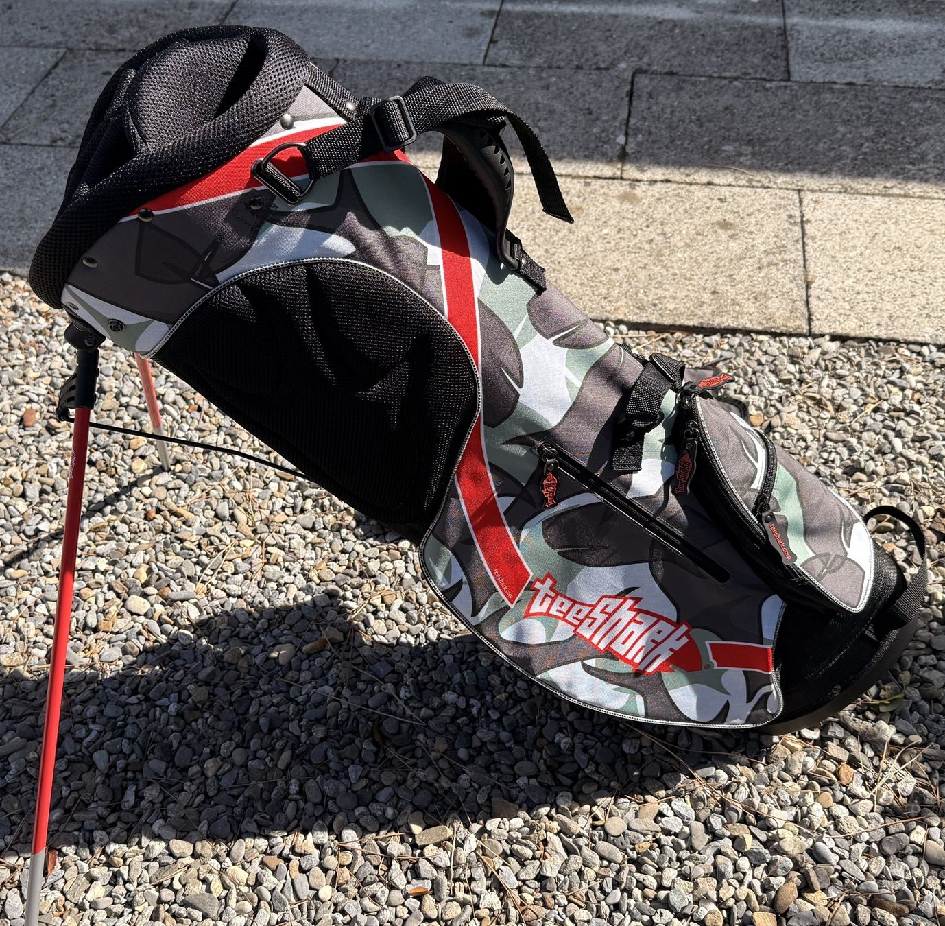 Schläger & Sets: Teeshark Golf Stand Bag – Neu (gemäss Beschreibung) aus Würenlos von Bozon 1