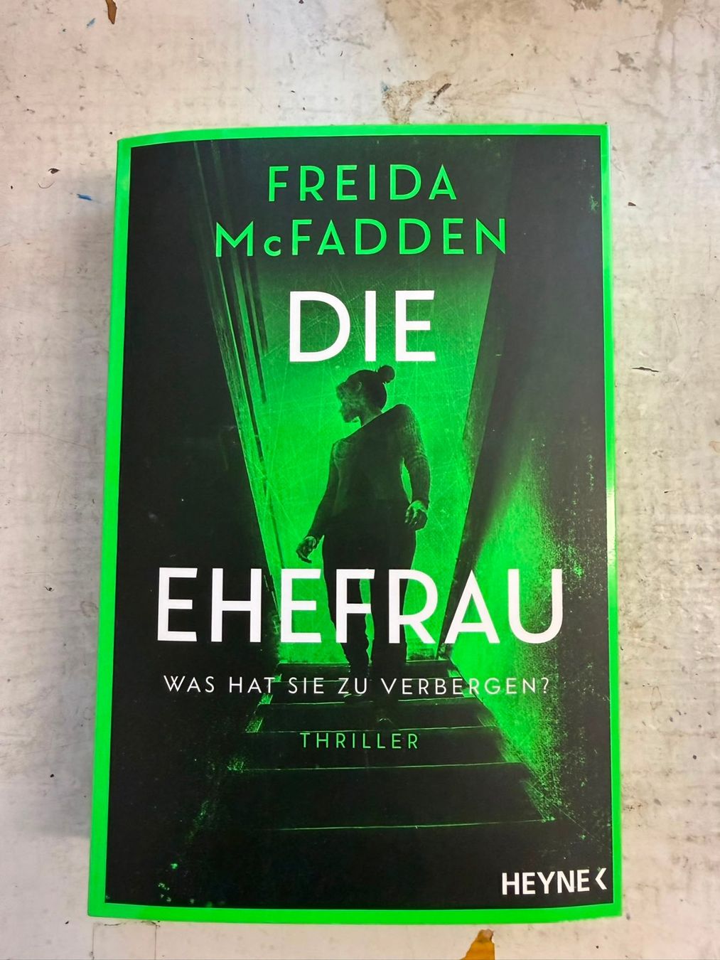 Libri: Die Ehefrau von Freida McFadden – Usato da Dietikon venduto da Buchantiqdietikon