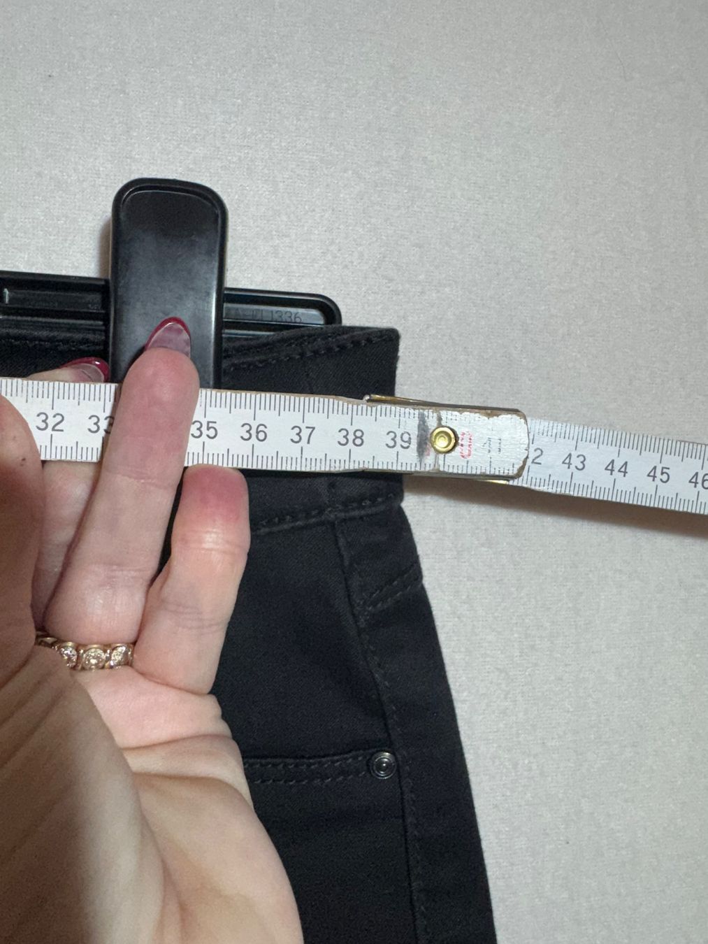 Jeans: Schwarze Jeans von Cache Cache Gr. 40 – Usato da Grosswangen venduto da SALE_SALE_SALE 4