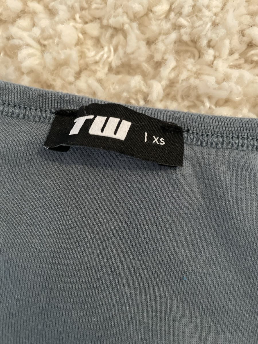 Tally Weijl Lotti di vestiti: Set Langarmshirts in Blautönen – Usato da Kilchberg BL venduto da ann_kwk5 1