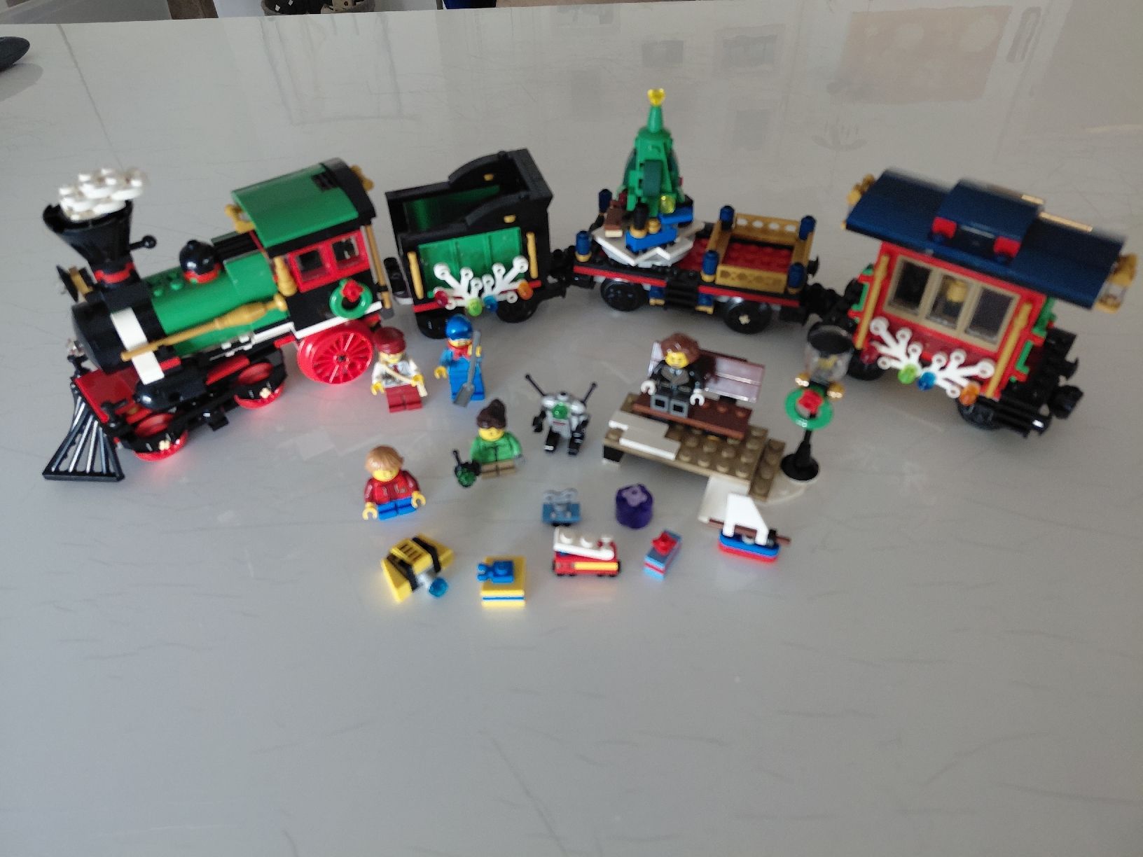 Lego Jeux de construction: lego Festlicher Weihnachtszug  – D'occasion à Allenwinden par Muggi076 2