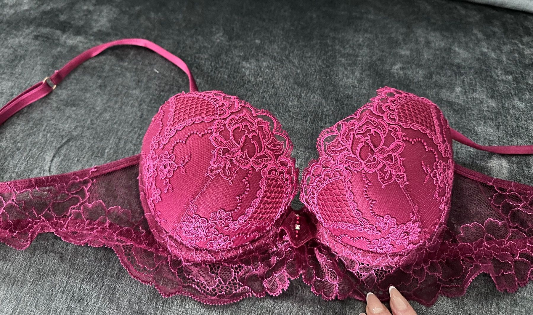 Lise Charmel Sonstige Unterwäsche: LISE CHARMEL Push-up BH - LP:  189.- – Neu und originalverpackt aus Buchs ZH von KittyInStyle
