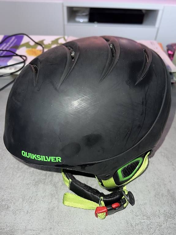 Helme: Casco Quicksilver taglia 55/S – Gebraucht aus Massagno von mohair65