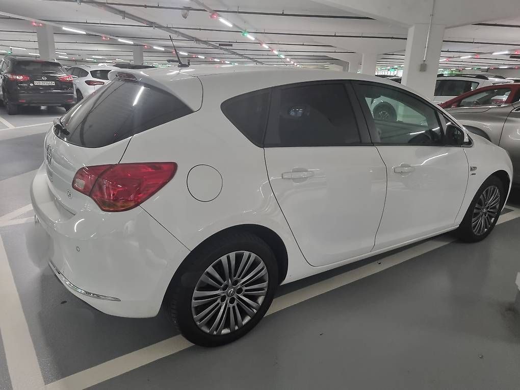 Automobili: Opel astra – Usato da Denges venduto da aaf_yzn2 4