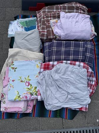 Diverse Bettwäsche 