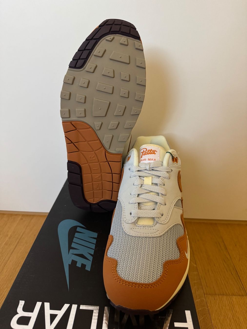 Nike Scarpe da uomo: Nike Air Max 1 Patta Waves Monarch Gr:41 – Nuovo (secondo la descrizione) da Sissach venduto da Kicks13 2