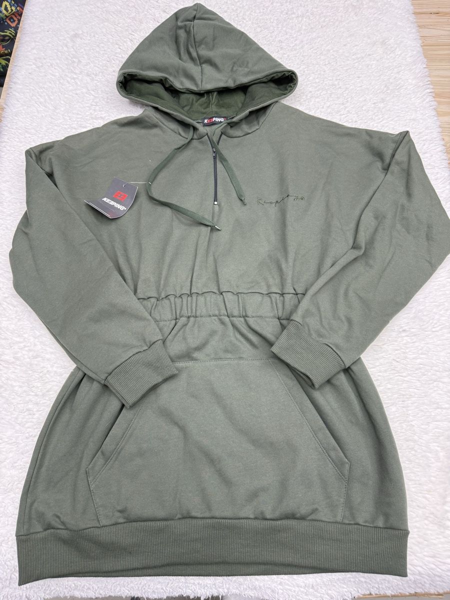 Maglioni & Felpe: Sweat à capuche kaki, taille M neuf – Nuovo e nell'imballaggio originale da Chenens venduto da anasantos90 1