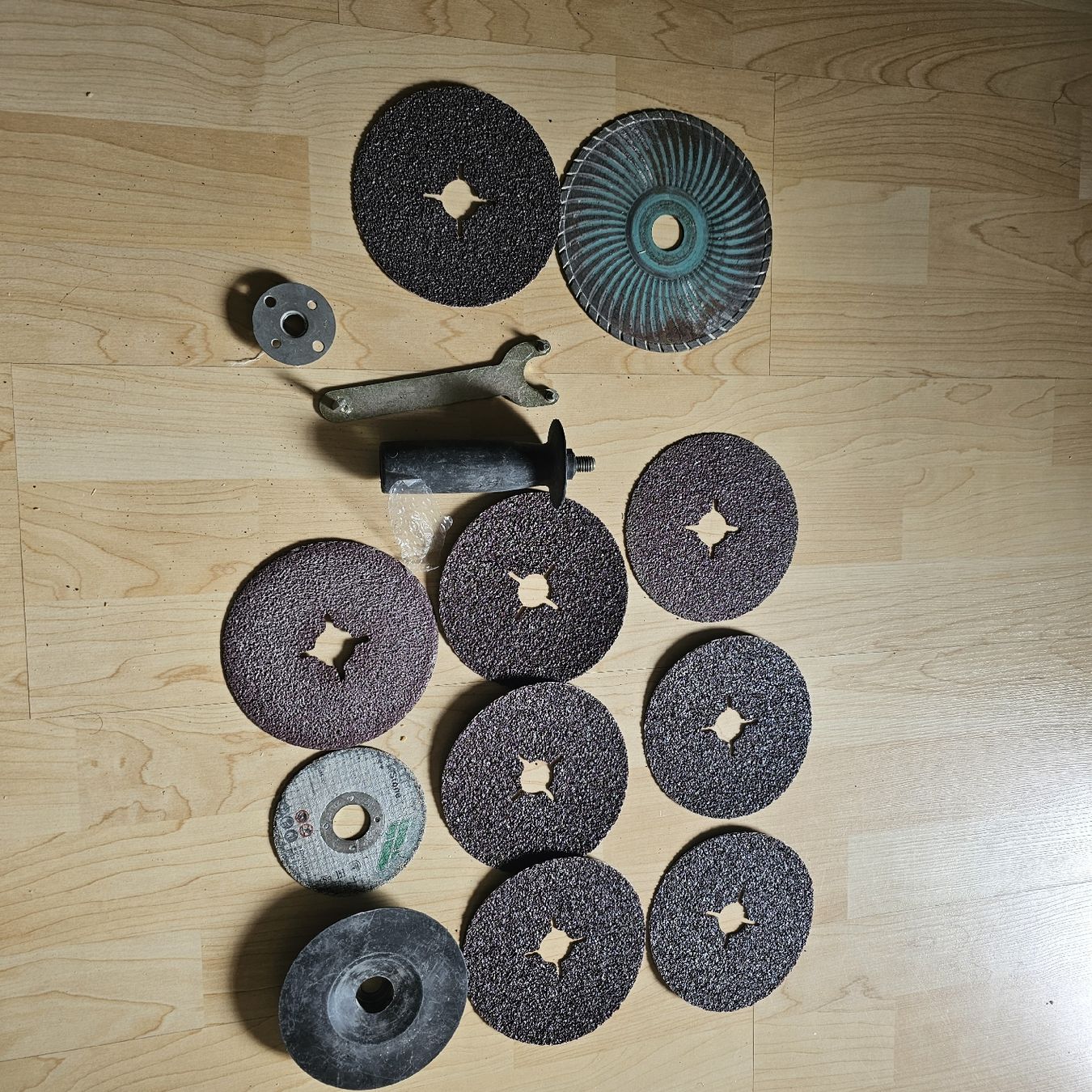 Bosch Tutti gli attrezzi: Bosch Winkelschleifer PWS 10-125 CE - – Usato da wolfhalden venduto da 46464646 5