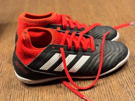 Adidas Predator Gr. 33