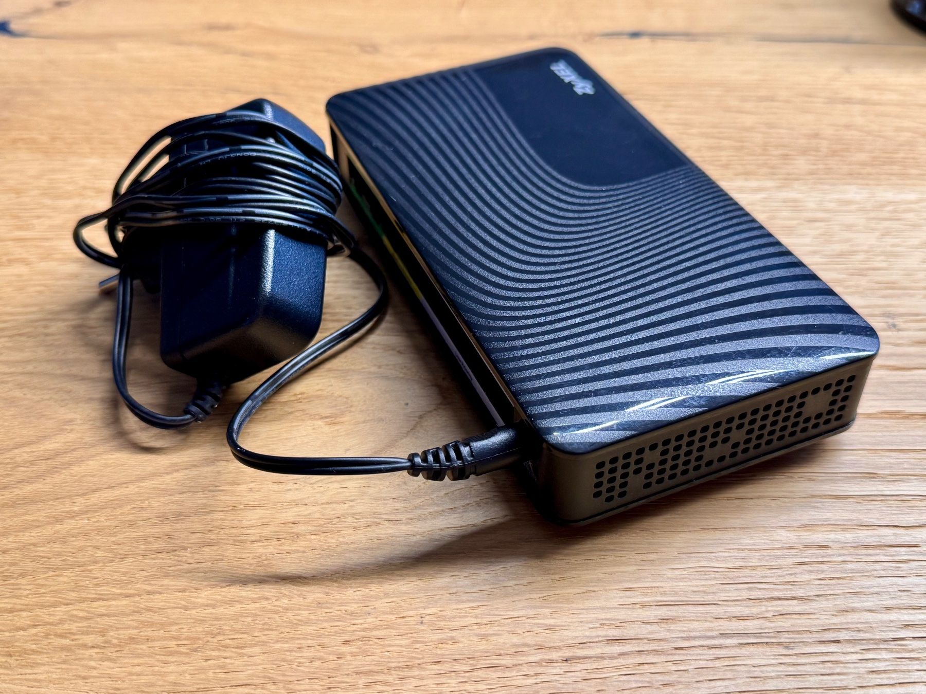 Zyxel Modem & Router: Zyxel GS-108SV2 8-Port Switch – Usato da Rothrist venduto da Fondgruebe 2