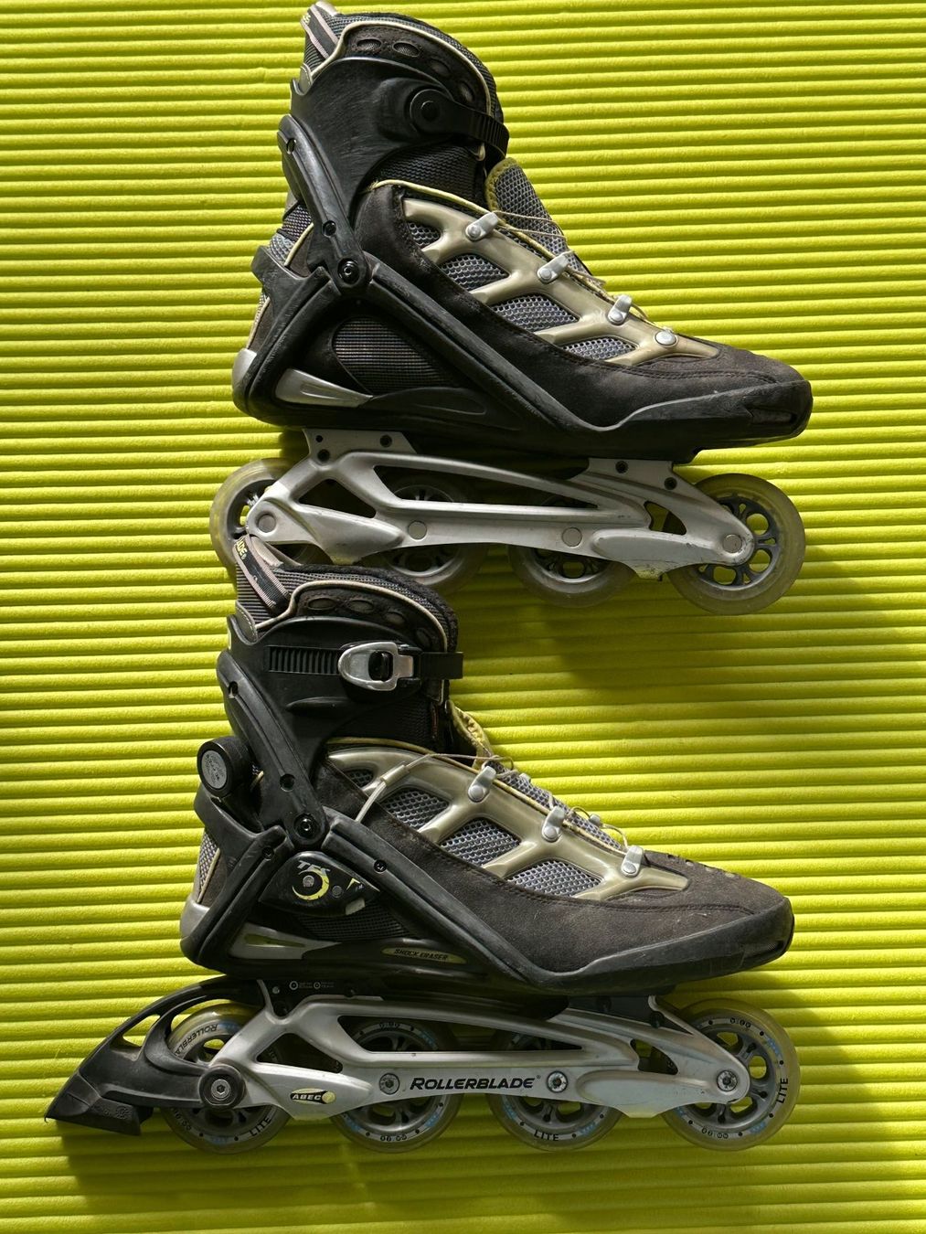 Pattini in linea & Pattini a rotelle: Rollerblade Inline Skates Gr. 46 82mm Rollen – Usato da Stallikon venduto da Rsiri 1