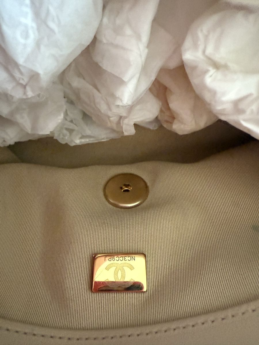 Chanel Borse da donna: Chanel 19/ beige/ Medium/ FULL SET – Usato da Zürich venduto da secondhandpassion 2