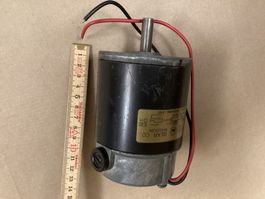 kleiner Motor 110Volt Werkstattauflösung