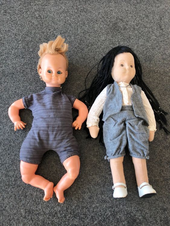 Poupées: 2 Puppen ca. 45cm – Défectueux à Nottwil par 9rooney