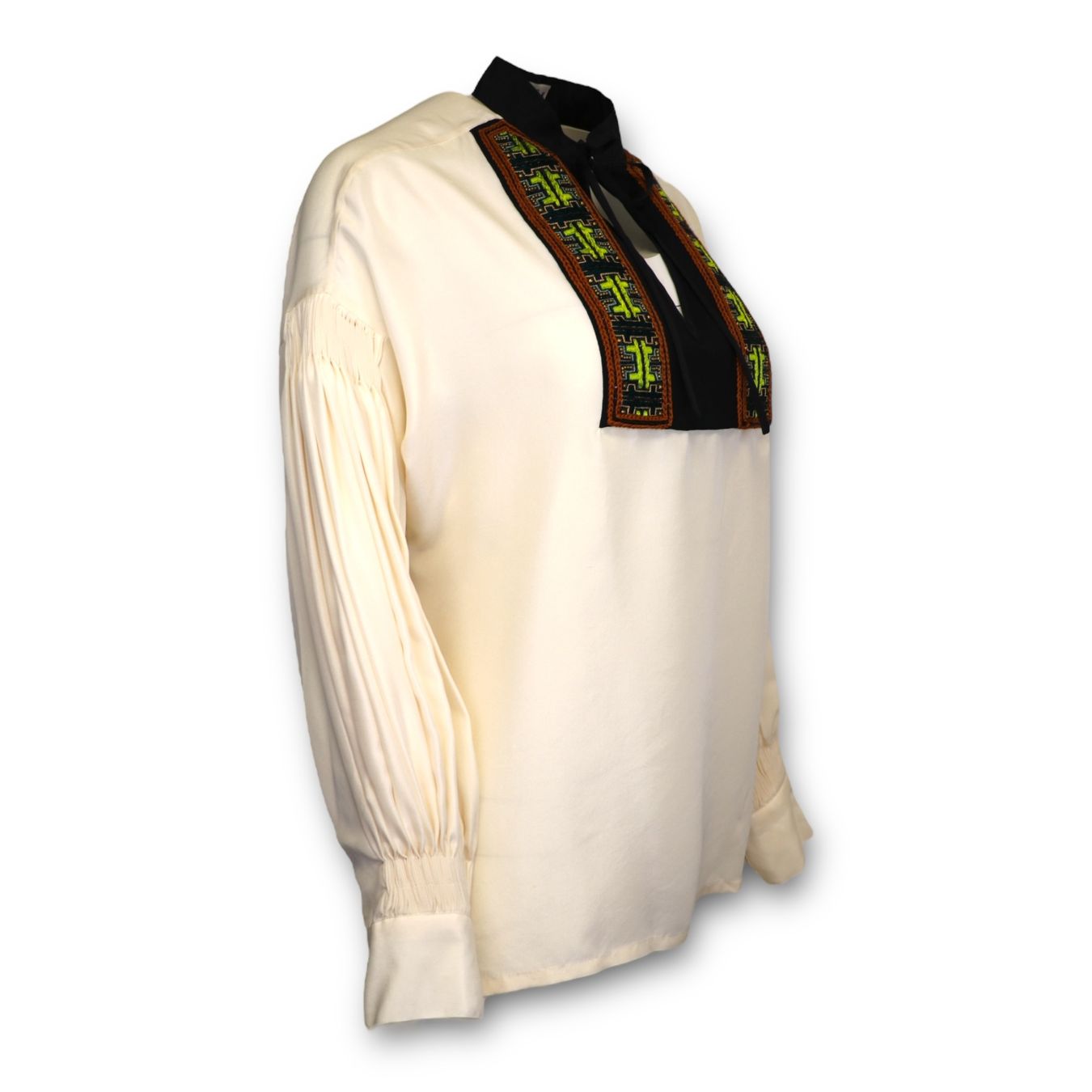 Etro Blusen: Etro Seidenbluse crème bestickt Gr. 38 – Gebraucht aus Binningen von Designerlabels 1