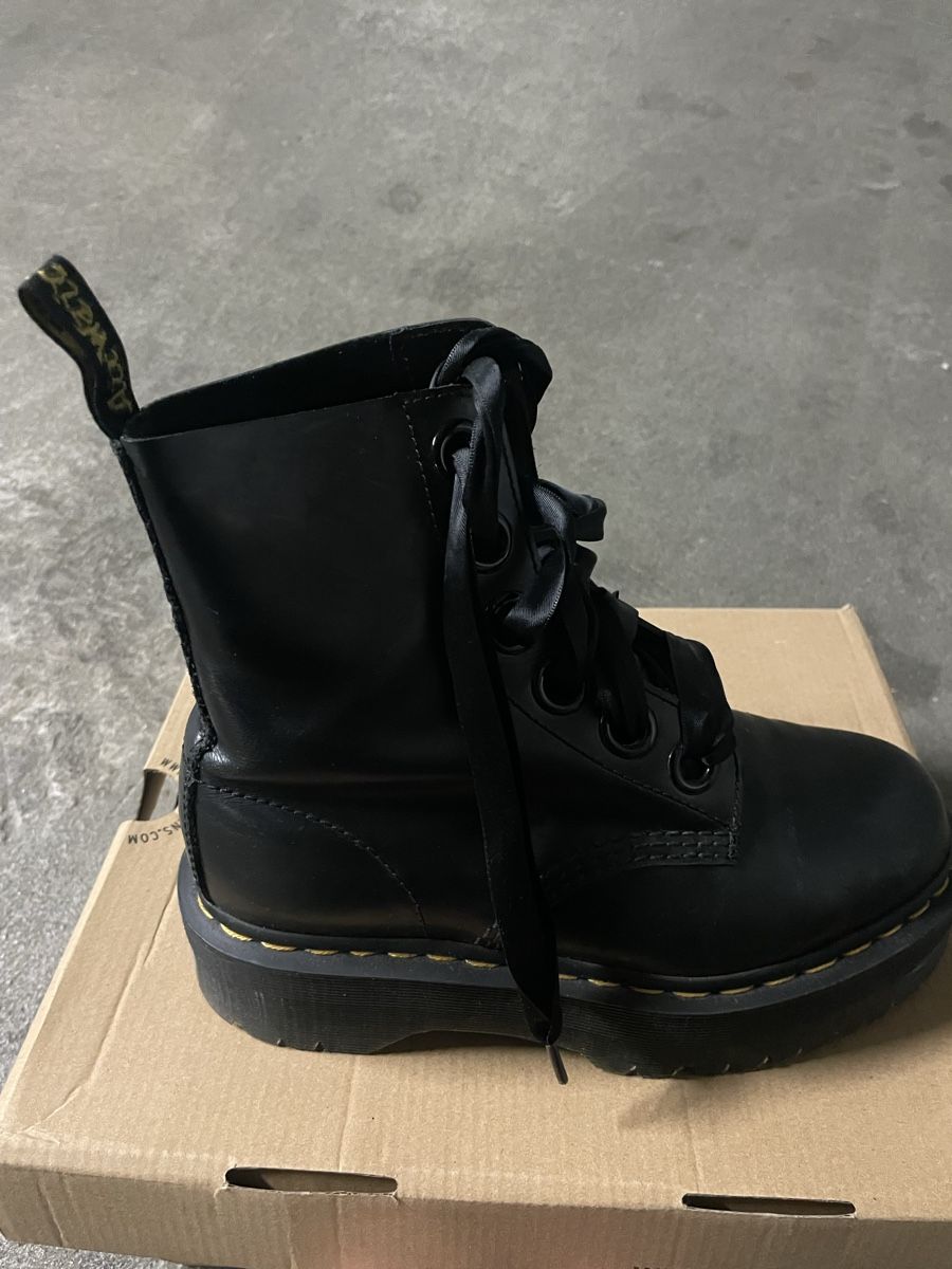 Dr. Martens Scarpe da uomo: Dr. Martens Molly noires, taille 38 occasions – Usato da Genève venduto da gil_mzg8 2
