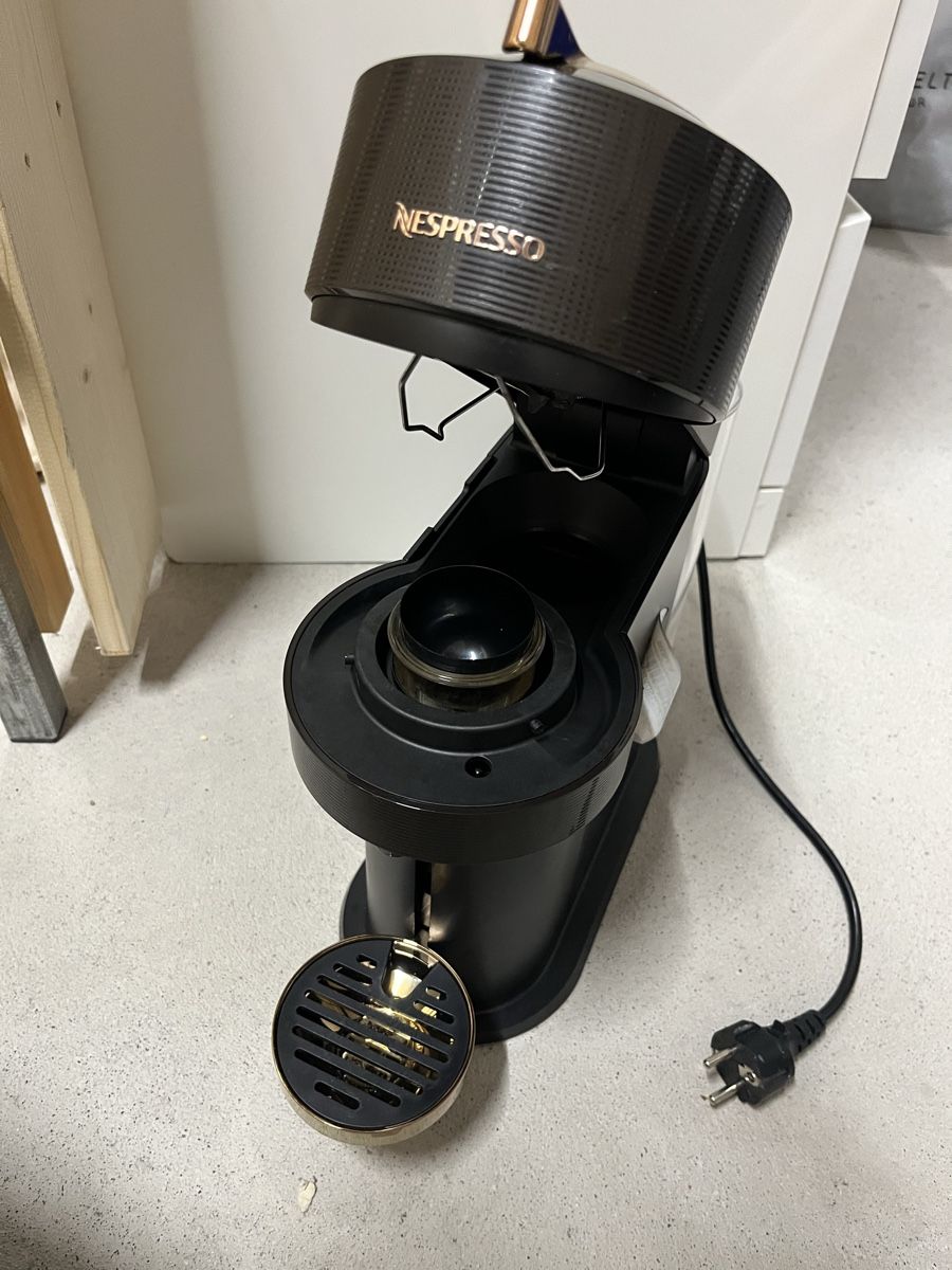 Nespresso Machines à café & Machines à expresso: Nespresso Vertuo Next Kaffeemaschine – D'occasion à Bern par KevinPrs 1