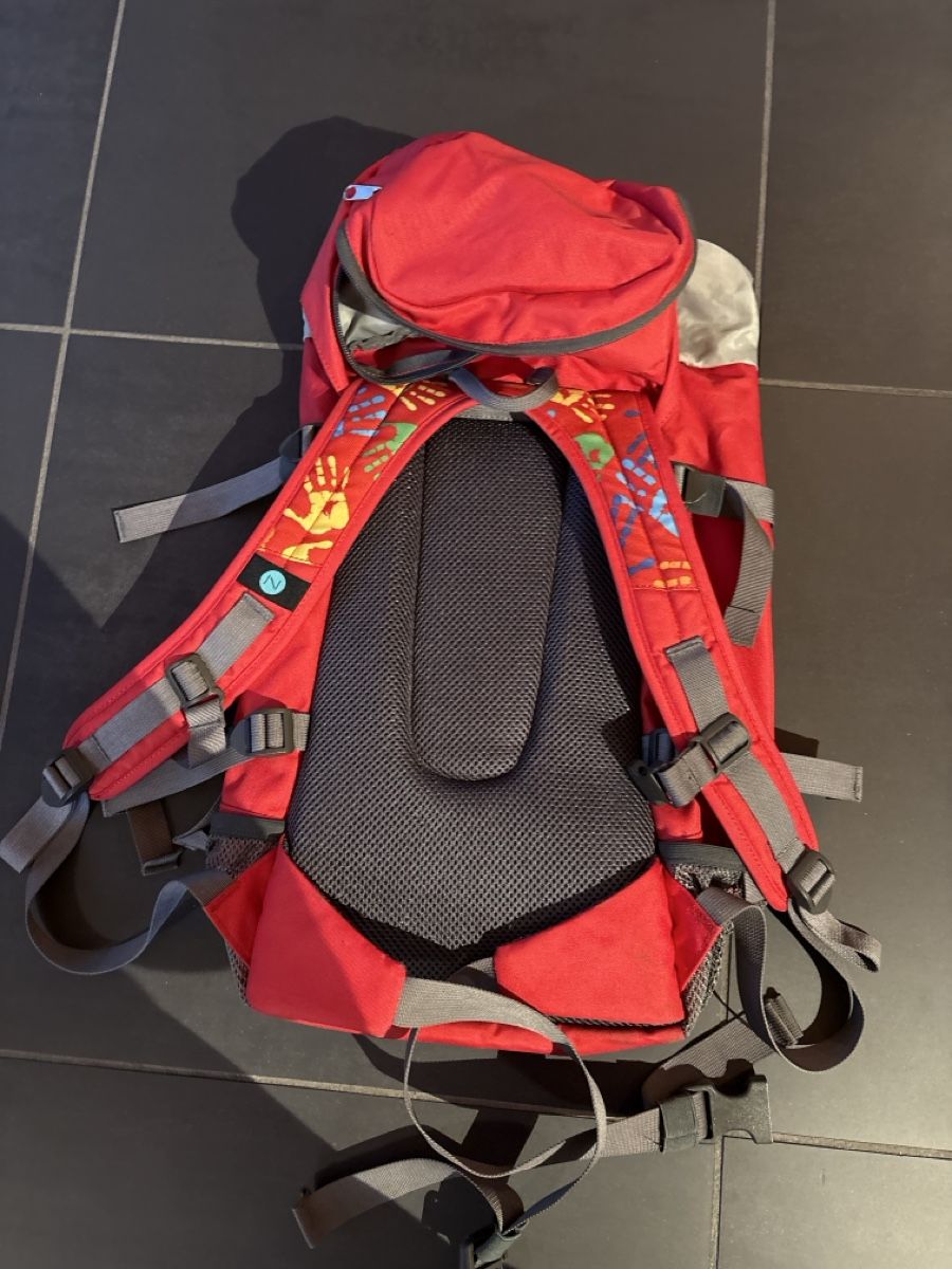 46 Nord Borse & Zaini: Kinderrucksack 46 N – Nuovo (secondo la descrizione) da Knonau venduto da ReMaaaan 2