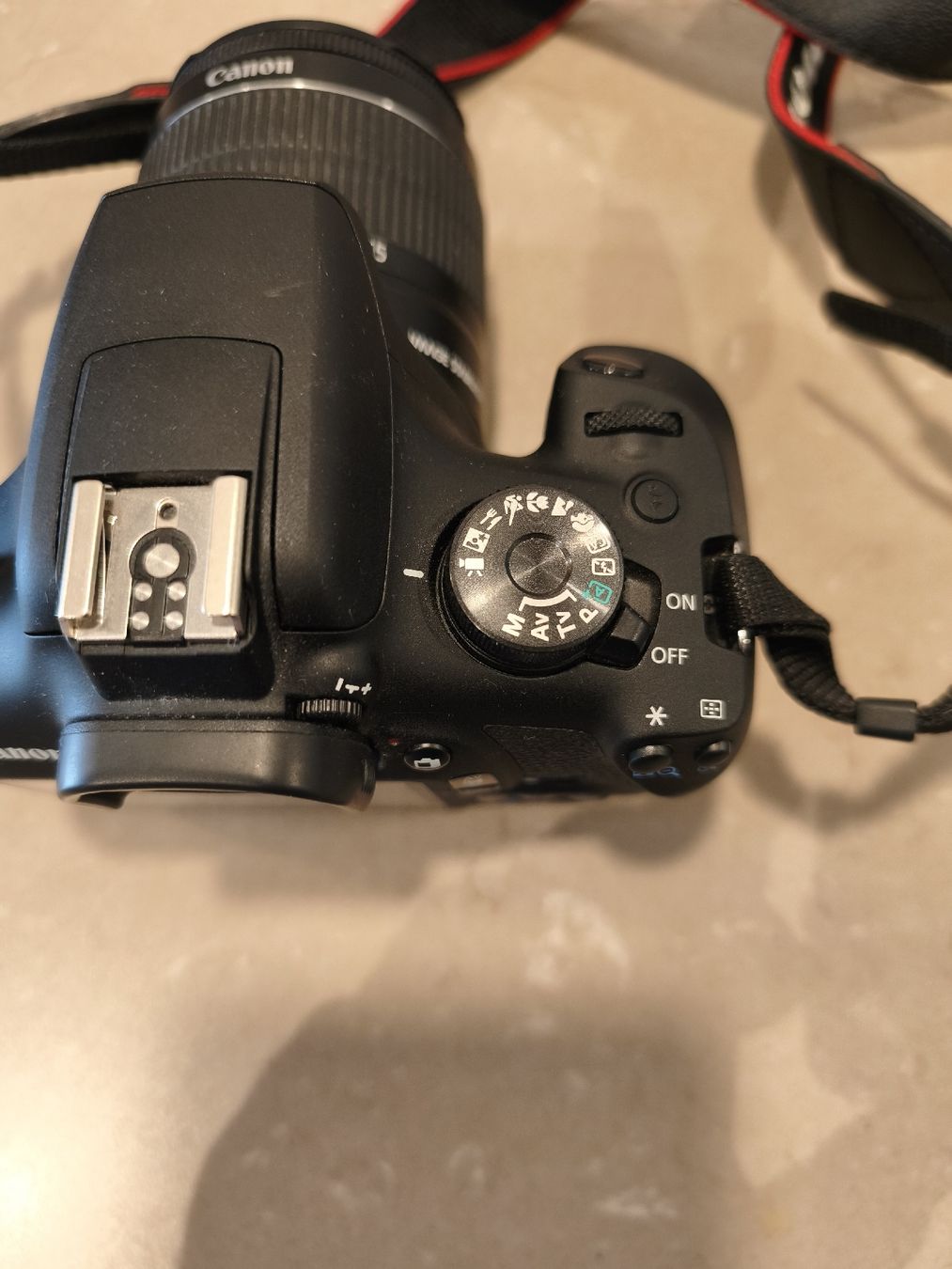 Canon Kamera: Canon EOS 2000D Digital Camera inkl. 18-55mm – Gebraucht aus Rütschelen von CoMiKaufmann 2