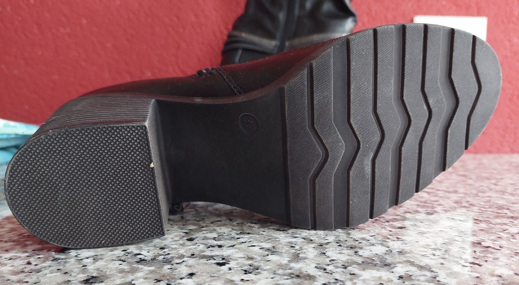 Scarpe da donna: Stiefel Pesaro #37 – Usato da Stettlen venduto da Dolores1987 3