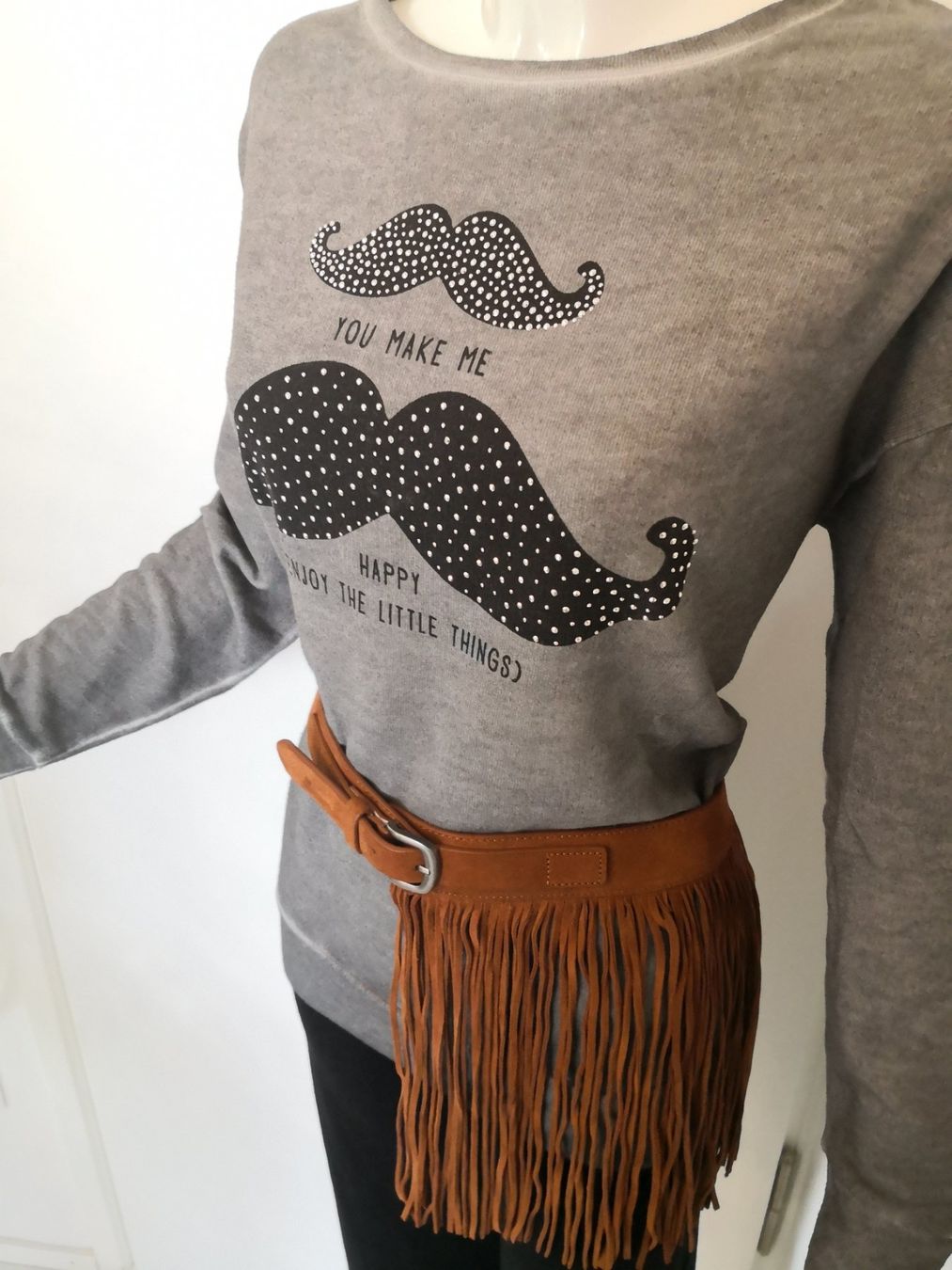 Mango Maglioni & Felpe: 🤩MANGO PULLOVER GRAU & STRASS NEU & D&G P. – Nuovo (secondo la descrizione) da Olten venduto da Naja-Twins-Twins 2