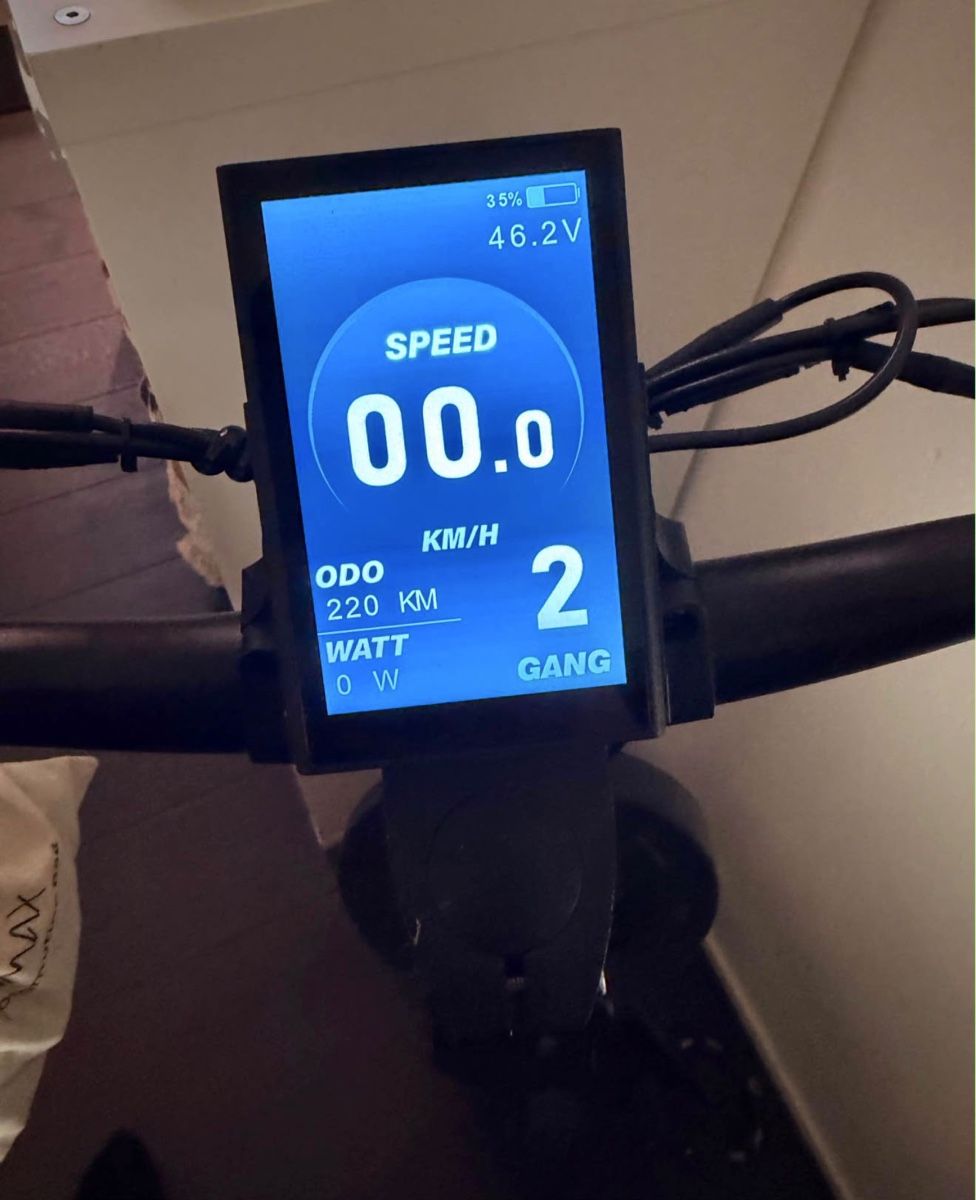 VMAX Kickboard: VMAX R40 Pro e-scooter – D'occasion à Zürich par rotweristes 4