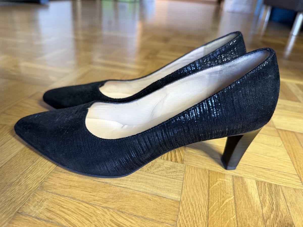 Kaiser Scarpe da donna: Peter Kaiser Pumps Schwarz Gr. 37.5 – Usato da Rorbas venduto da SimS0n