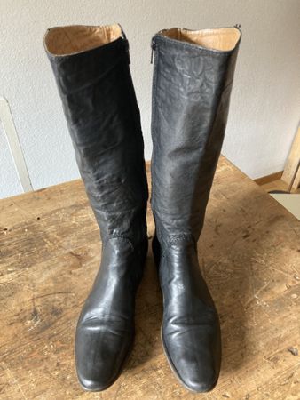 Lederstiefel hoch schwarz Gr. 39