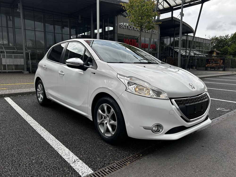 Peugeot 208 1.2 VTi Style weiss manuell 3 Zylinder