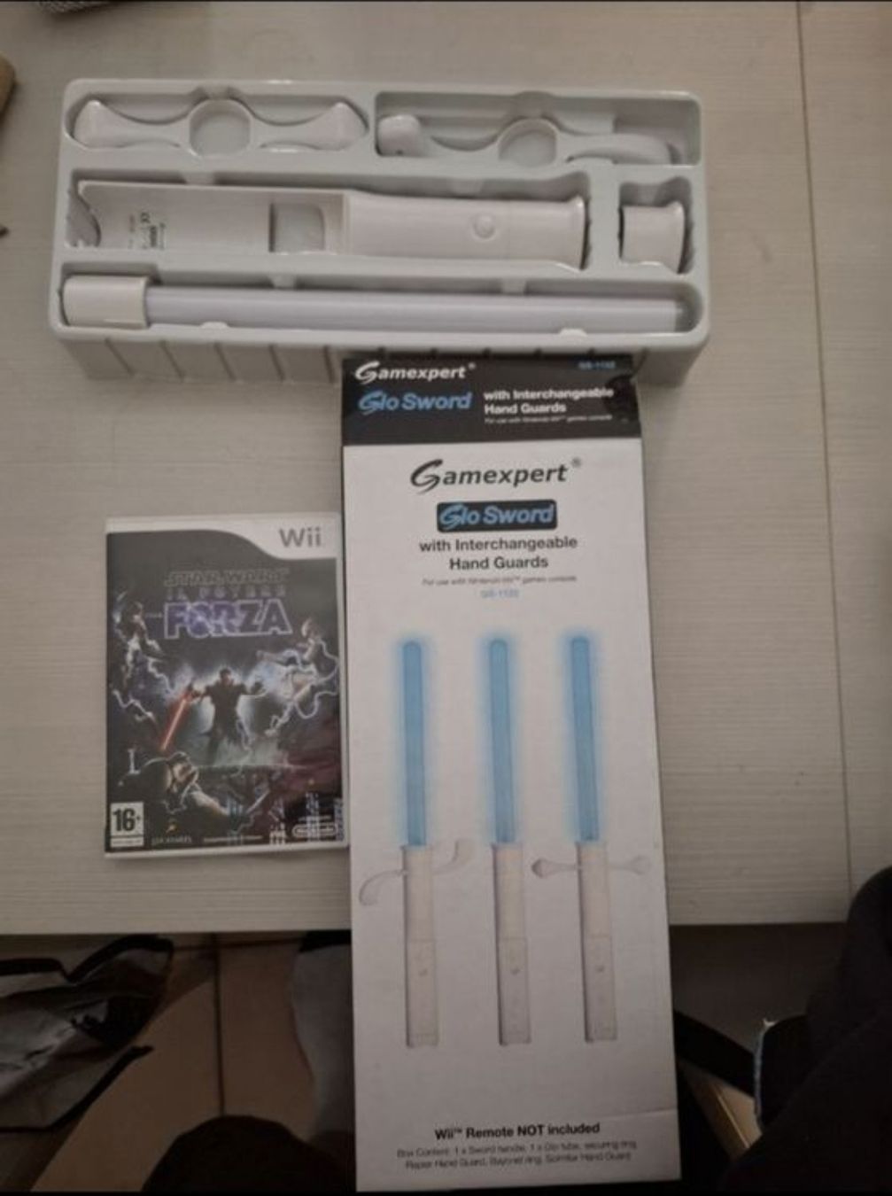 Nintendo Spiele: Game Wii Star Wars + spada laser Gamexpert – Gebraucht aus Monte Carasso von Buttefly