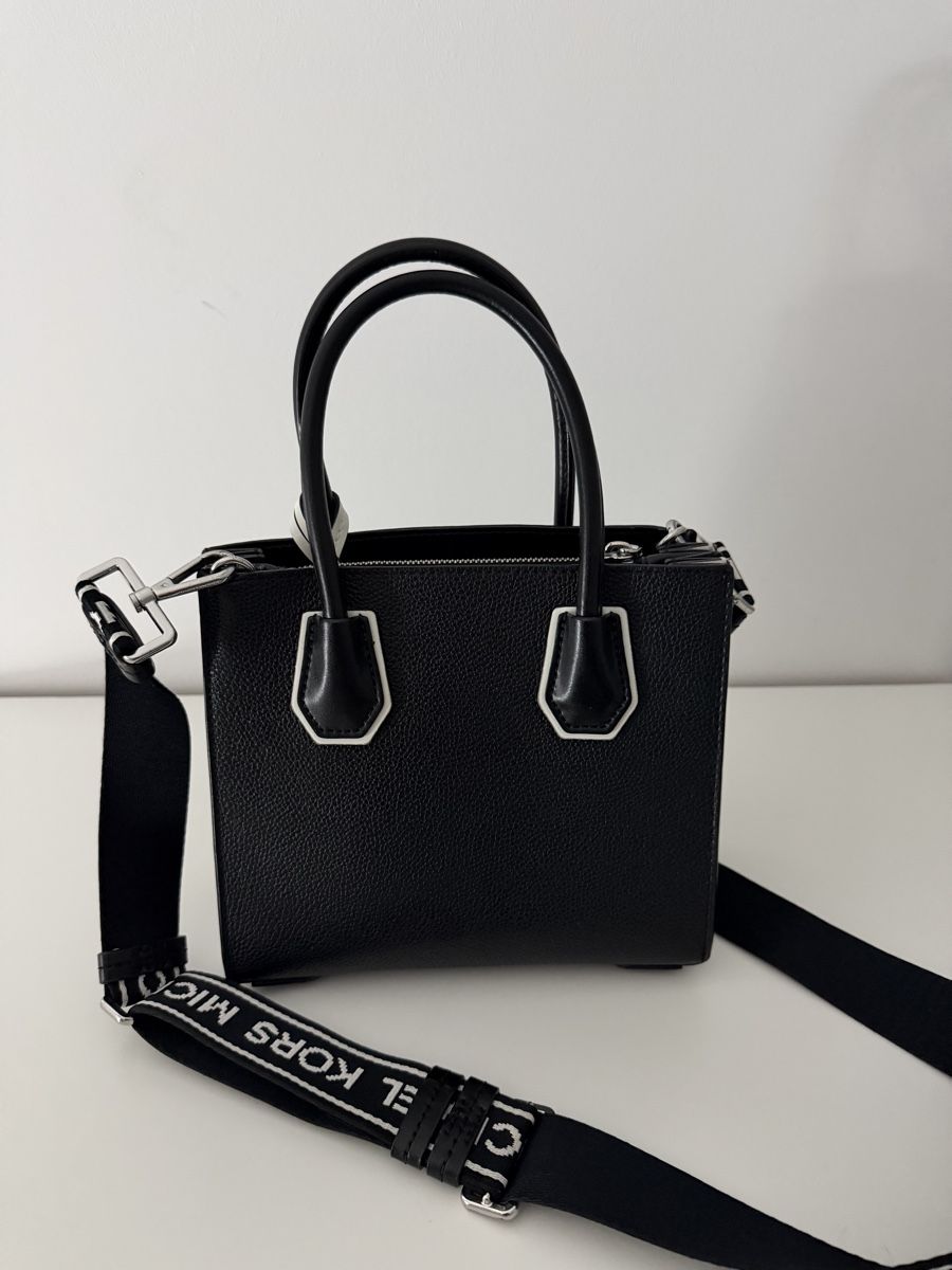 Michael Kors Borse da donna: Handtasche Michael Kors schwarz / weiss – Usato da St. Gallen venduto da boj_knj7 2