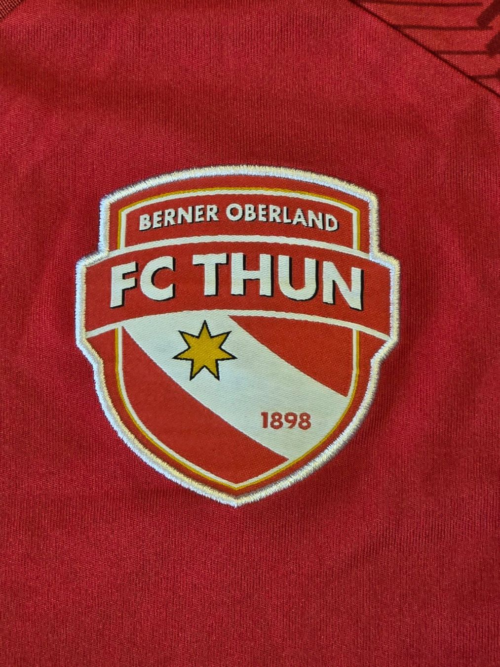 Canottiere & Pantaloni: FC Thun Trikot, Grosse XL – Usato da Le Mouret venduto da Pantini 2