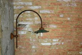 AnNo6 Alte Stalllampe-Vintage Aussenbeleuchtung-Emaille