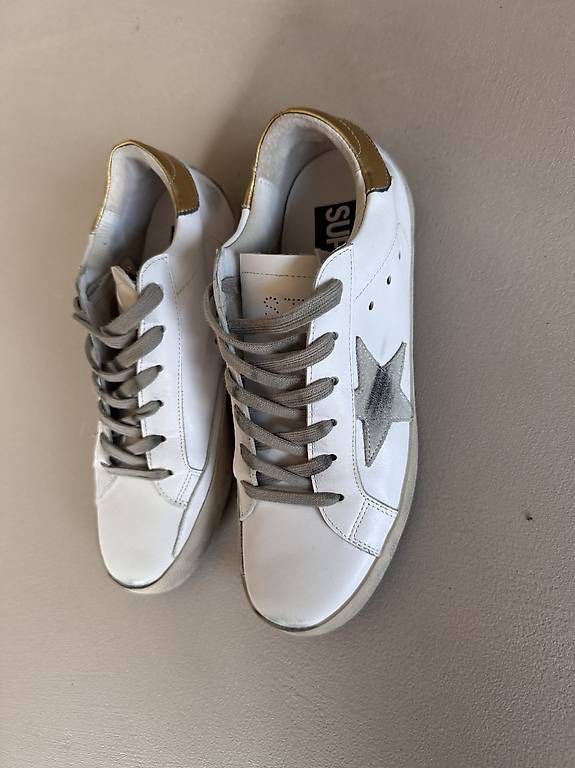 Scarpe da donna: Scarpe superstar one star – Usato da Losone venduto da lis_g7kl 3