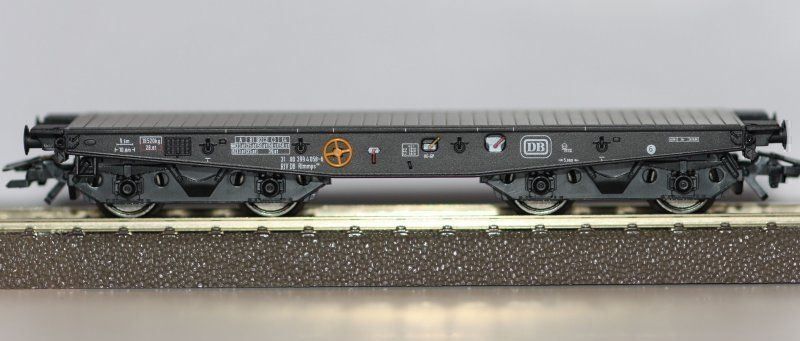 Trix Modelleisenbahnen: Trix 24211-2 Schwerlastwagen + Leopard 2 – Neu und originalverpackt aus Rotkreuz von MOBAHN-1zu87 3