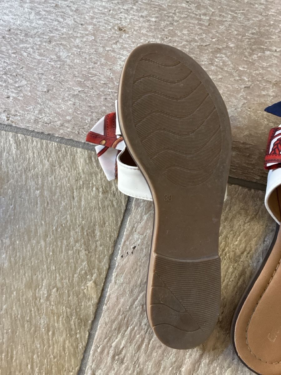 Damenschuhe: 3 Paar Sommerschuhe – Gebraucht aus Salgesch von ali_7tvr 1
