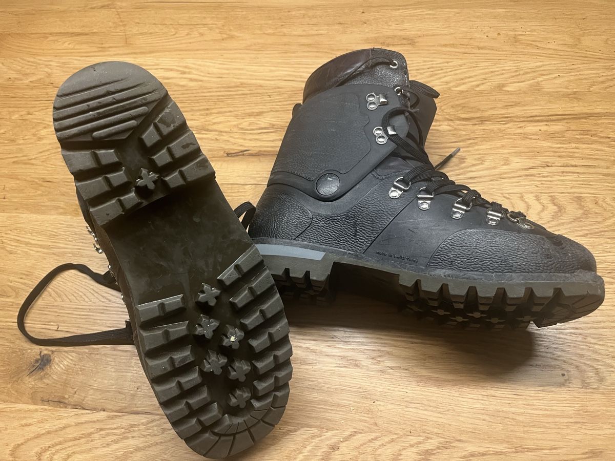 Scarpe da uomo: Militär Schalenschuhe – Usato da Küssnacht am Rigi venduto da Tourebueb 3